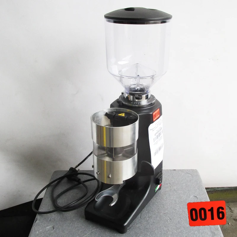 Mastro Kaffeemühle, 1,2 kg Behälter, 4-9 g, schwarz - GEBRAUCHT