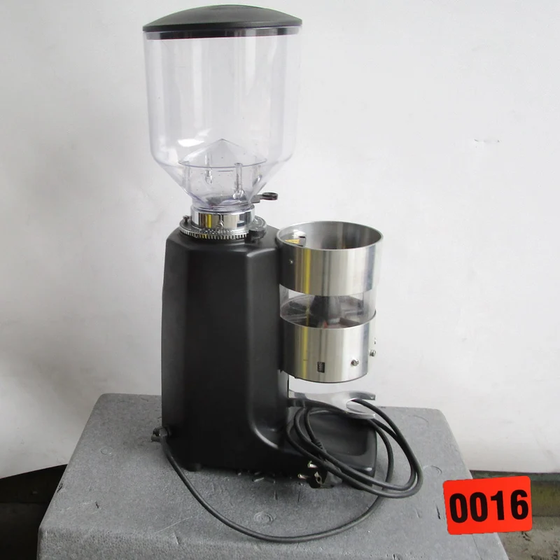 Mastro Kaffeemühle, 1,2 kg Behälter, 4-9 g, schwarz - GEBRAUCHT
