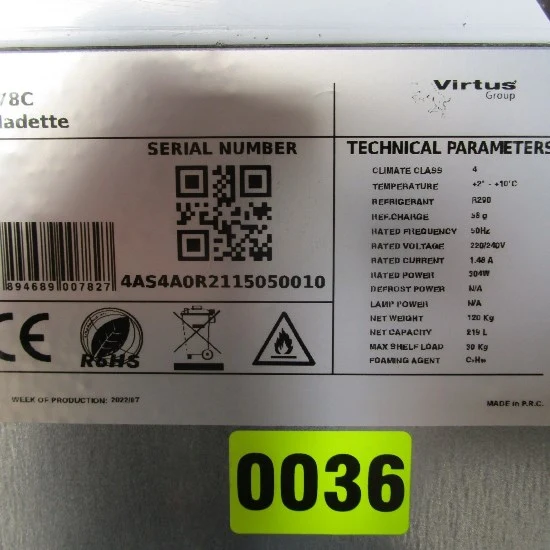 Mastro Pizzadette mit 3 Türen GN 1/1, 8x GN 1/6 H=150 mm, 0°/+8°C - BESCHÄDIGT