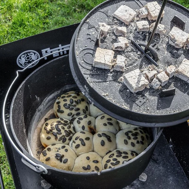 Petromax Dutch Oven ft18, mit Füßen