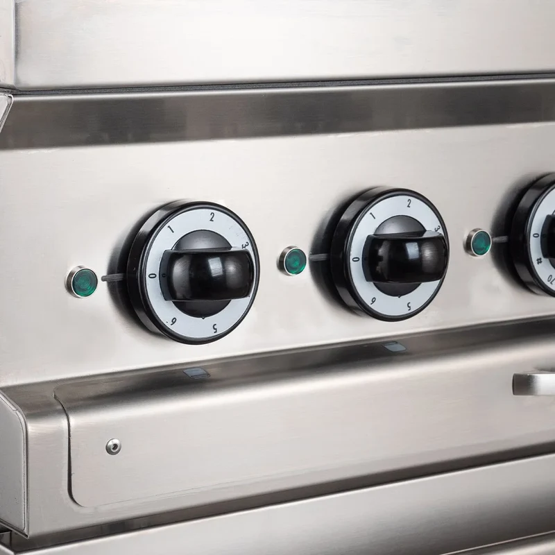 Elektroherd Serie 700 - 70/70 mit Elektrobackofen, Umluft - 4 quadratische, abgesenkte Kochfelder - 12,6 kW