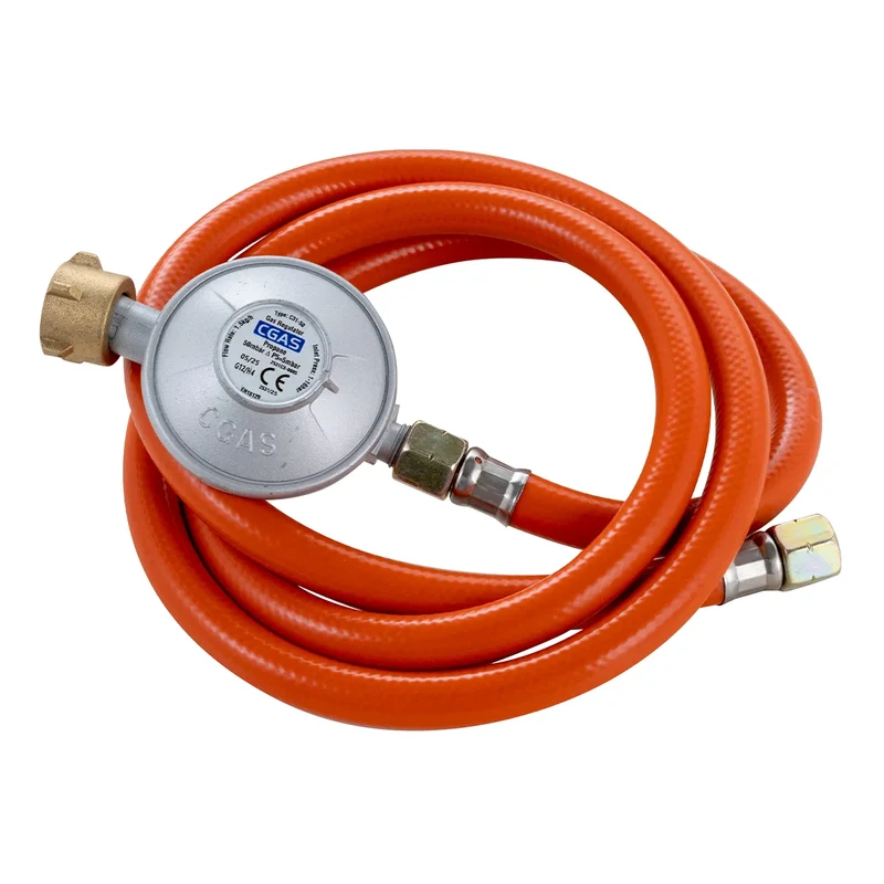 Gasschlauch mit Druckminderer (50 mbar) für Kombibräter TBG3-T