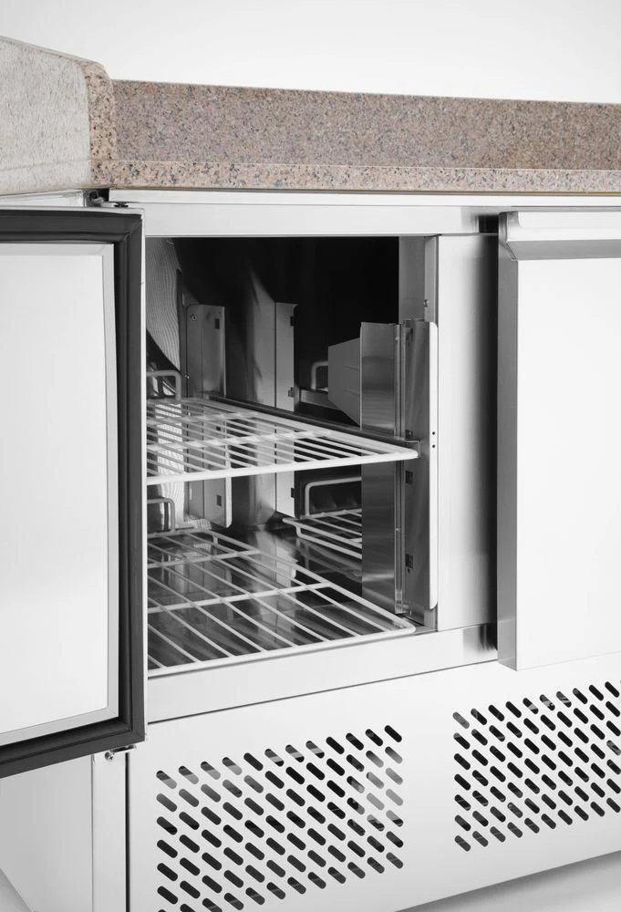 Arktic Pizzatisch, dreitürig mit Aufsatzkühlvitrine 380+40L