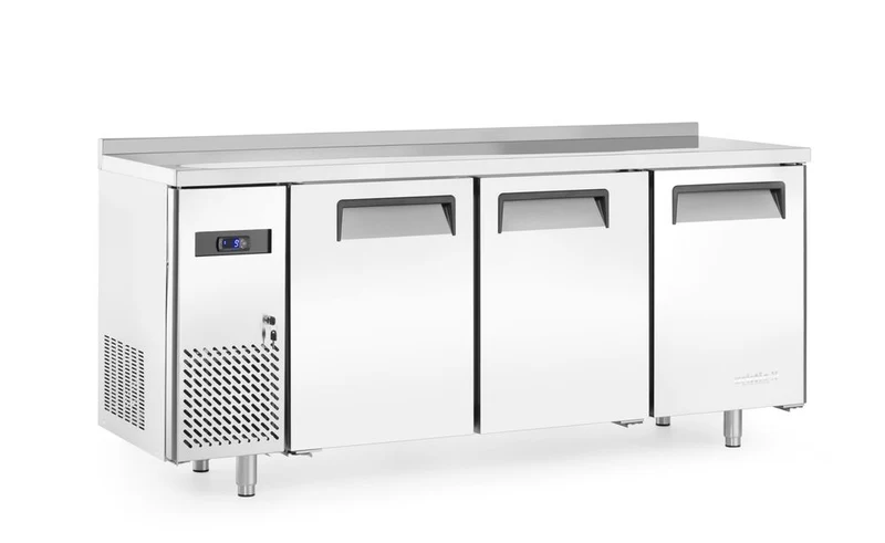 Arktic Kühltisch, dreitürig Kitchen Line 390 L