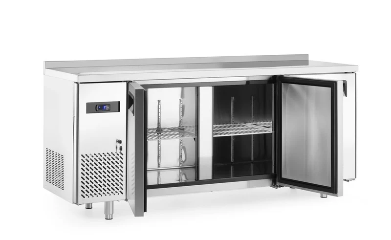 Arktic Kühltisch, dreitürig Kitchen Line 390 L